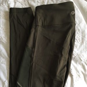 Dark Forest Green Lululemon Leggings Size 6